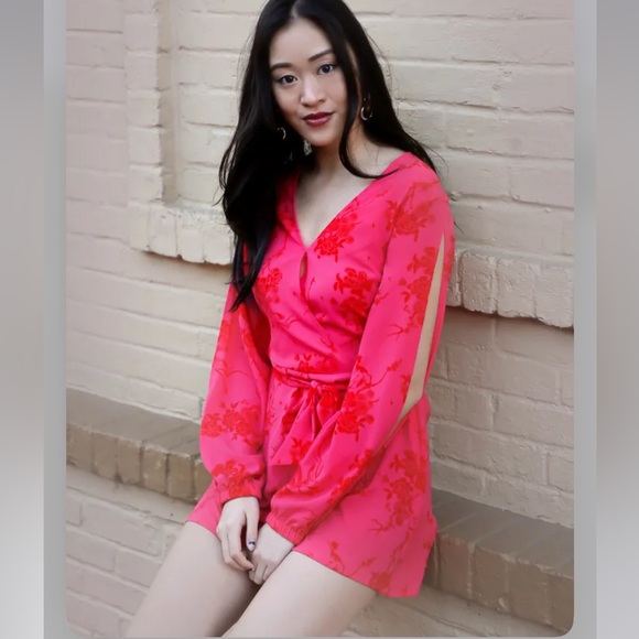 H&M Divided Split Sleeve Romper - Picture 1 of 11